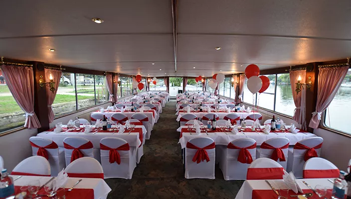private party boat hire 08
